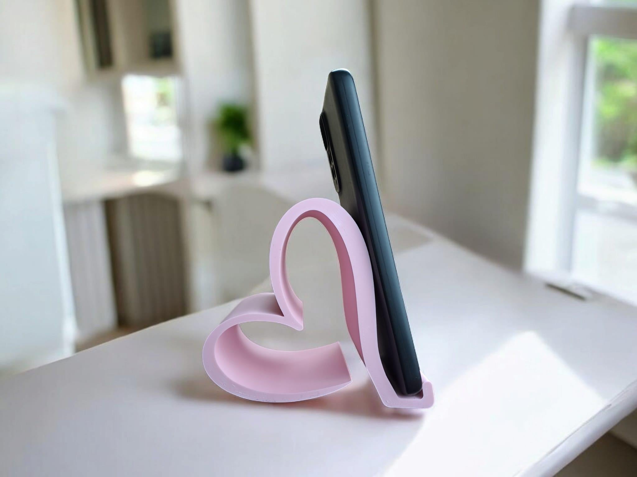 Heart Shaped Phone Holder: Minimalist Desk Mount