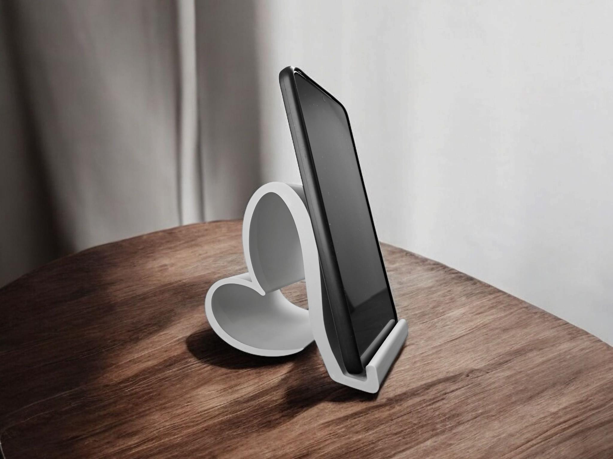 Heart Shaped Phone Holder: Minimalist Desk Mount