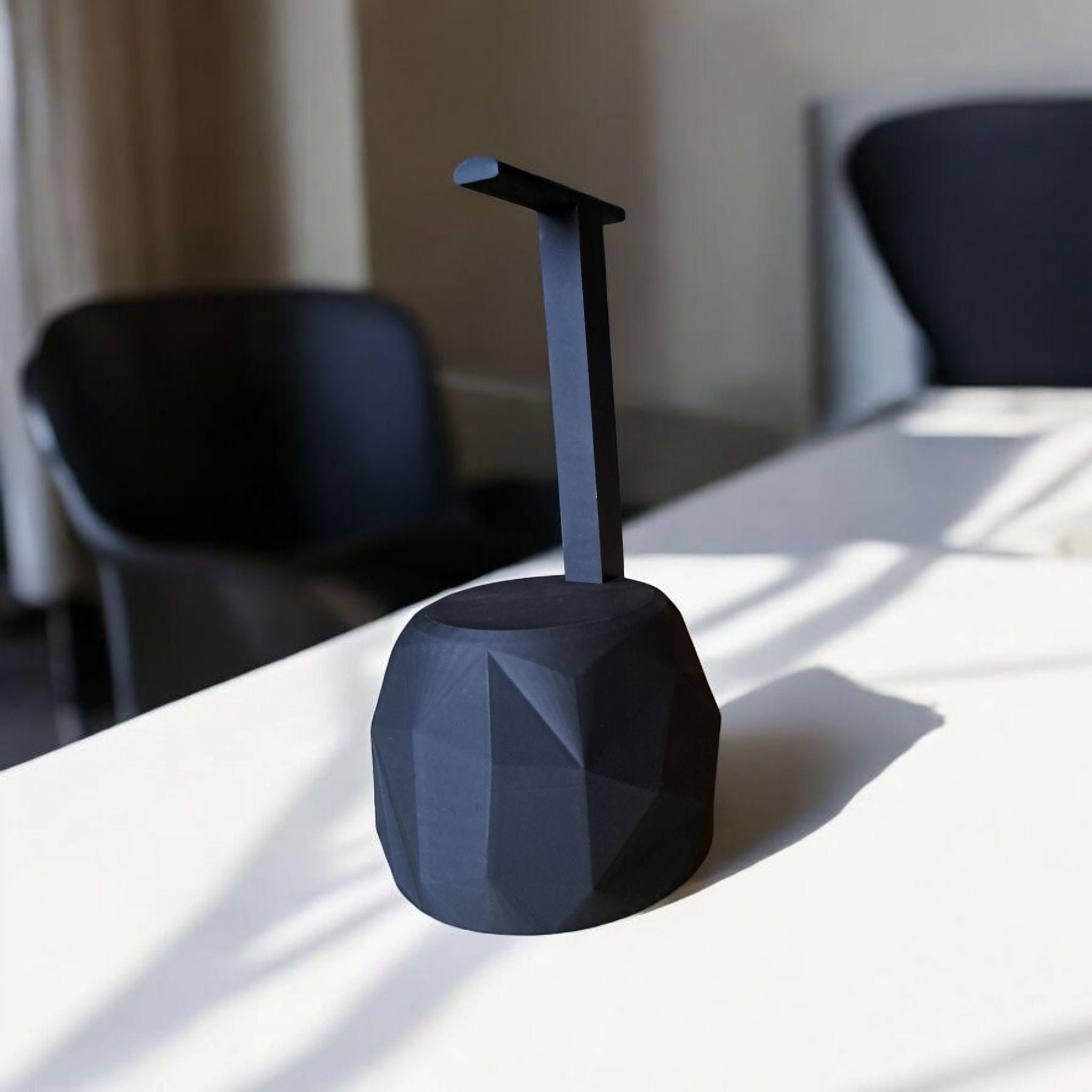 TheRock – A Headphone Stand that's Low-Poly, High-Style, and Built Like a Tank Headphone Holder by DeltaPrints