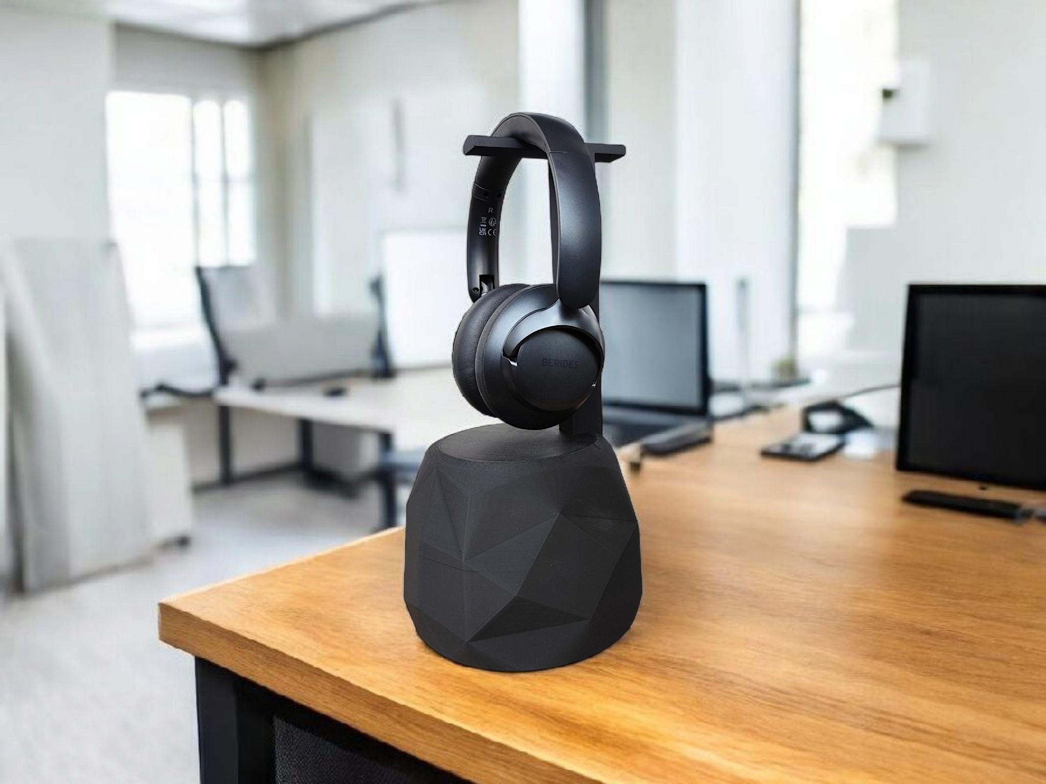 TheRock – A Headphone Stand that's Low-Poly, High-Style, and Built Like a Tank Headphone Holder by DeltaPrints