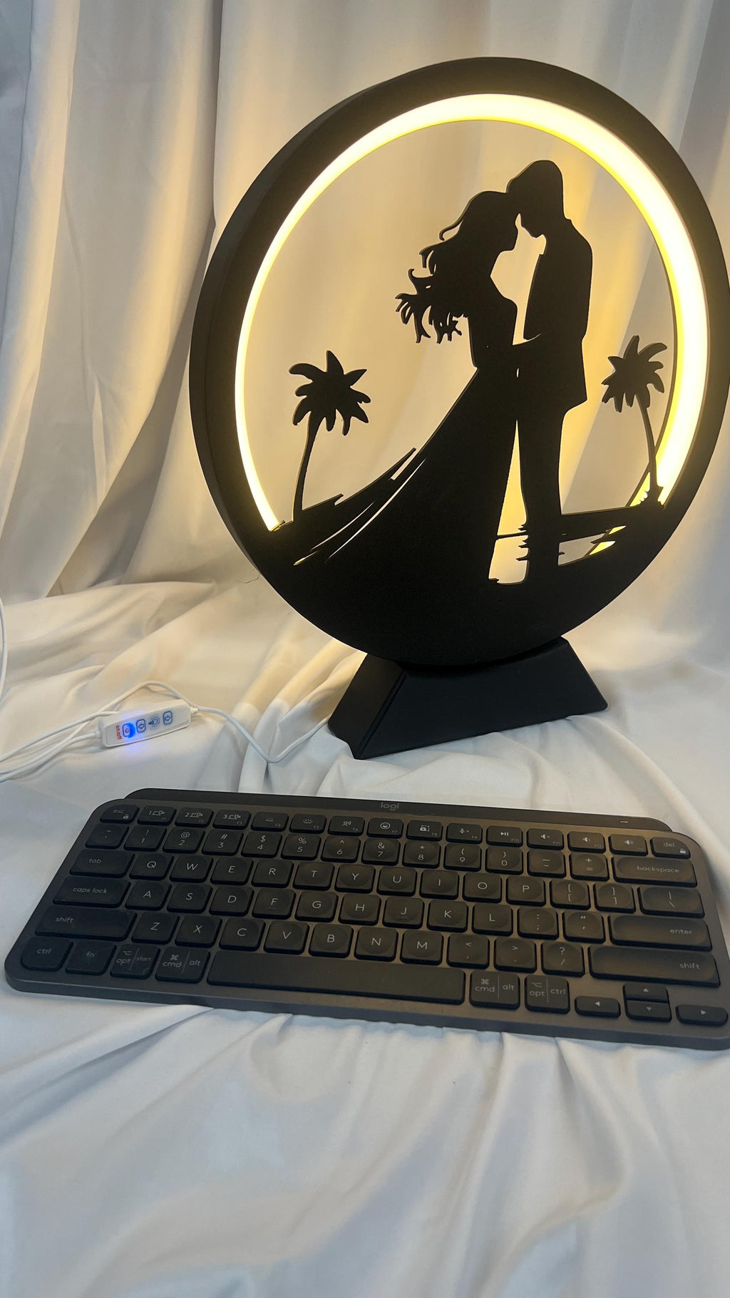 Lover's Embrace LED Table Lamp: Dimmable Warm White Light, Handmade PLA